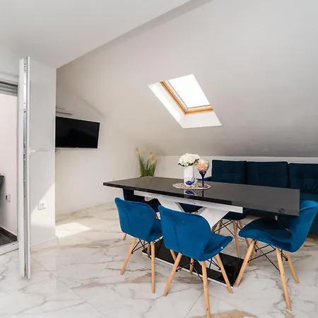 Apartment House Dominik